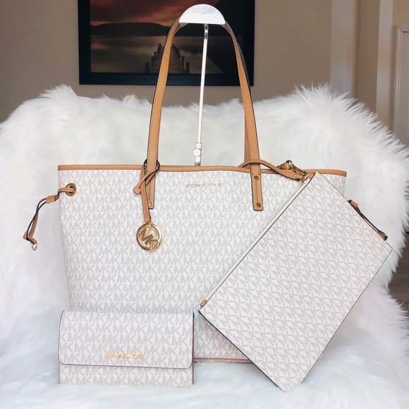 Michael Kors Handbags - Michael Kors Jet Set Travel Tote and Wallet Set